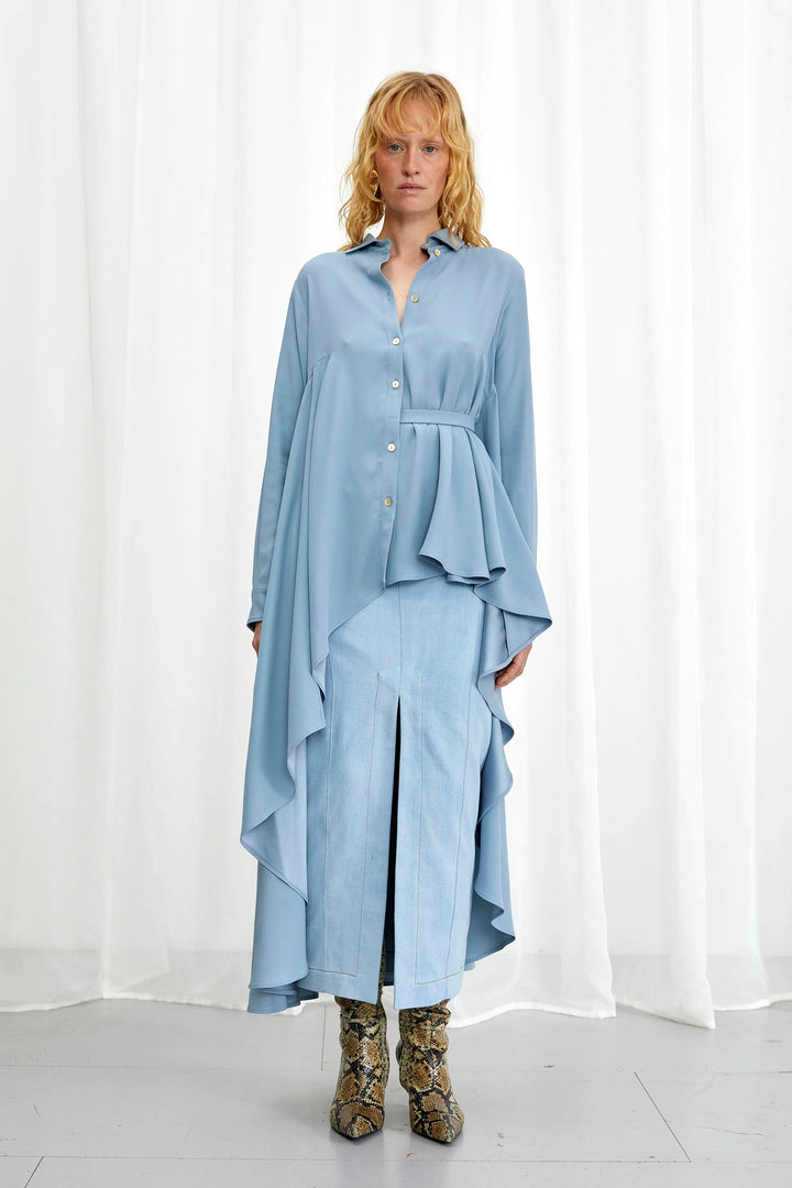 Super Shirt, chemise longue dos en crêpe bleu colombe