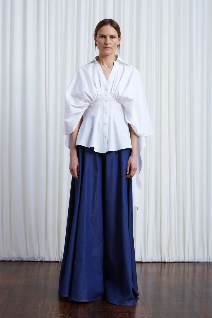 Resilient Shirt, white cotton draped back fitted shirt